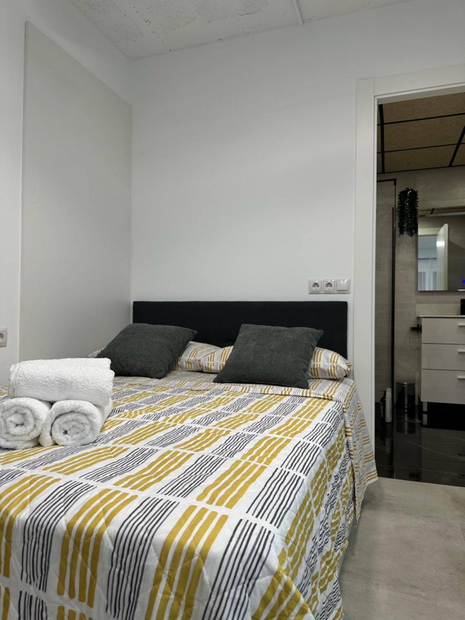 Loft Emma Apartment อาลิกันเต ภายนอก รูปภาพ